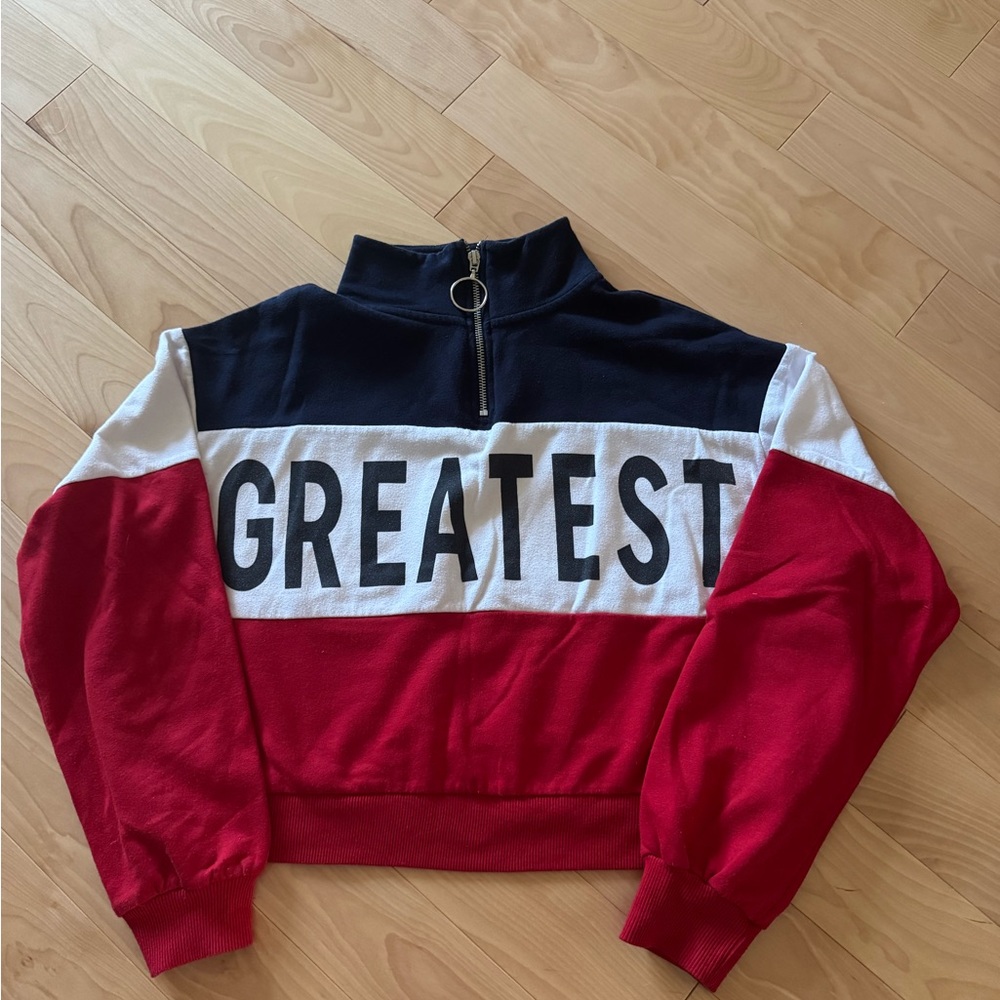 Women’s GREATEST sweatshirt/top (S)